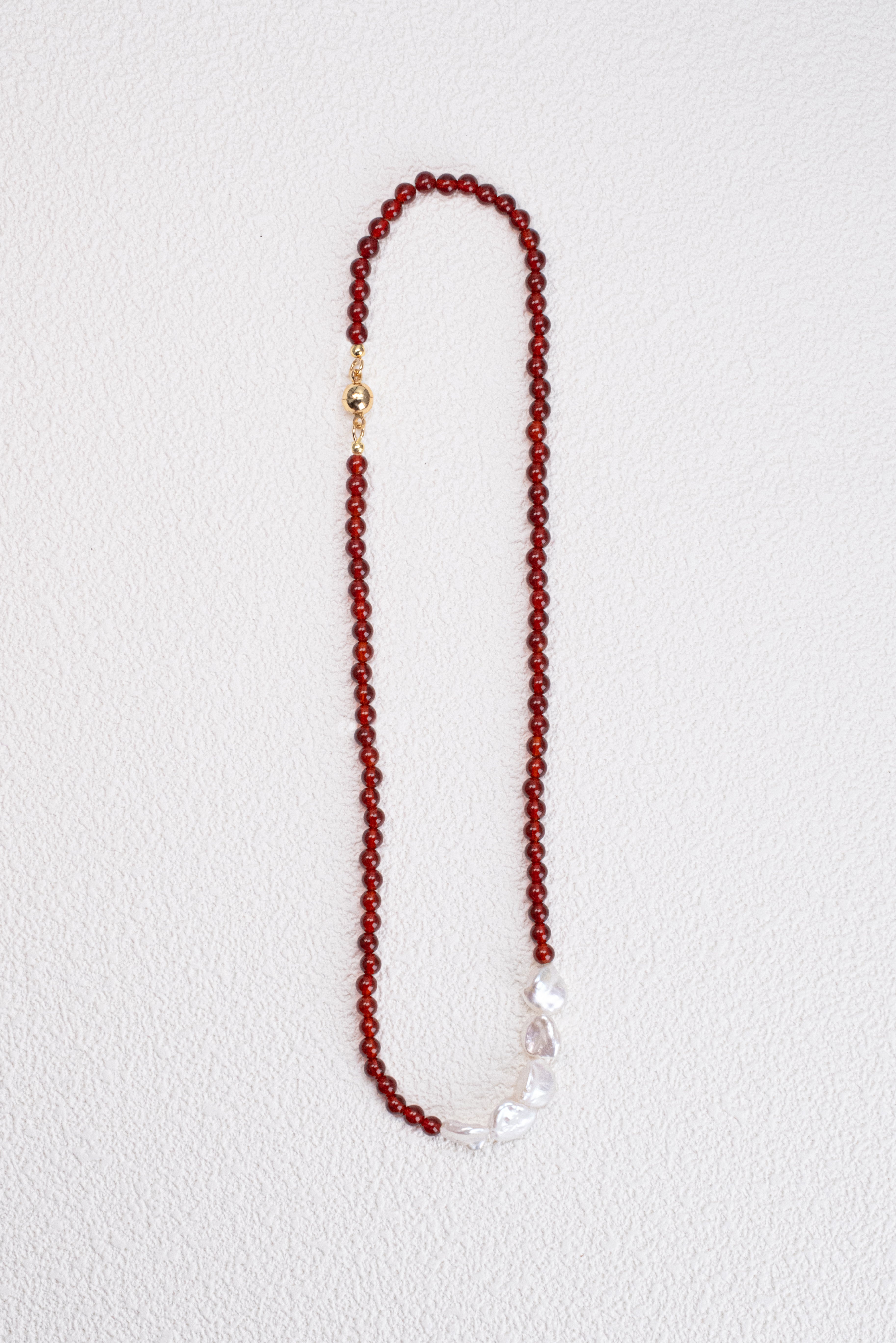 Red agate pearl necklace